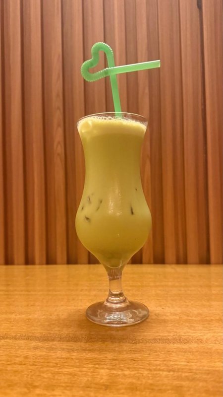 Matcha Fría en vaso con hielo